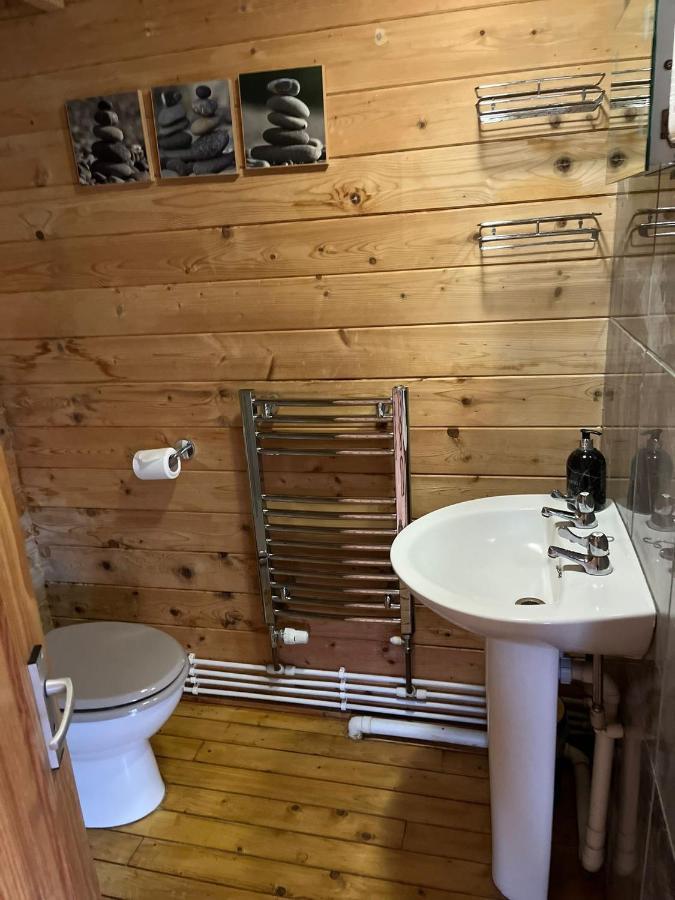 Morlais Log Cabin ไลม์รีจิส ภายนอก รูปภาพ